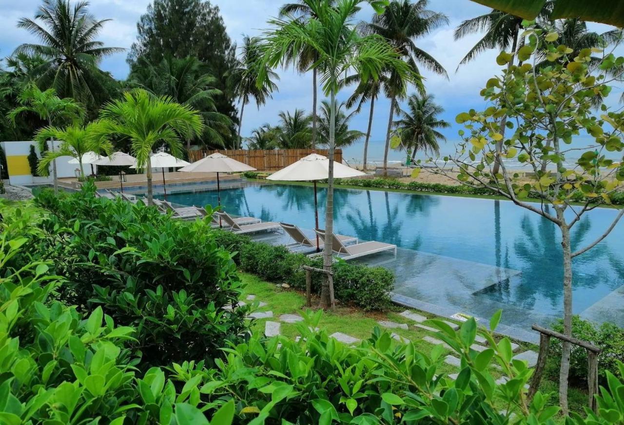 Tungtong Beach Villas Thap Sakae Exterior foto
