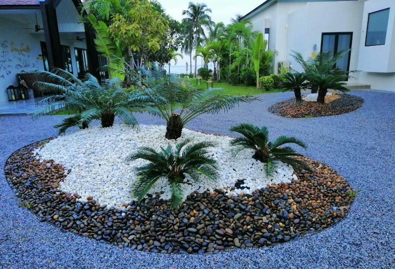 Tungtong Beach Villas Thap Sakae Exterior foto